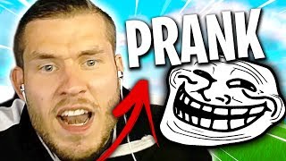 Fortnite PRANK an StandartSkill er RASTET AUS 😂 [upl. by Notfilc]