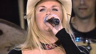 Trisha Yearwood  How Do I Live Live at Farm Aid 1999 [upl. by Bridie]