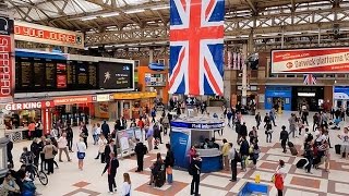 A Walk Through The London Victoria Station London England [upl. by Batruk]