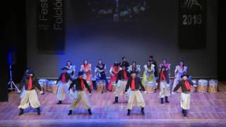 Argentinian folk dance Malambo amp Boleadoras [upl. by Ailin]